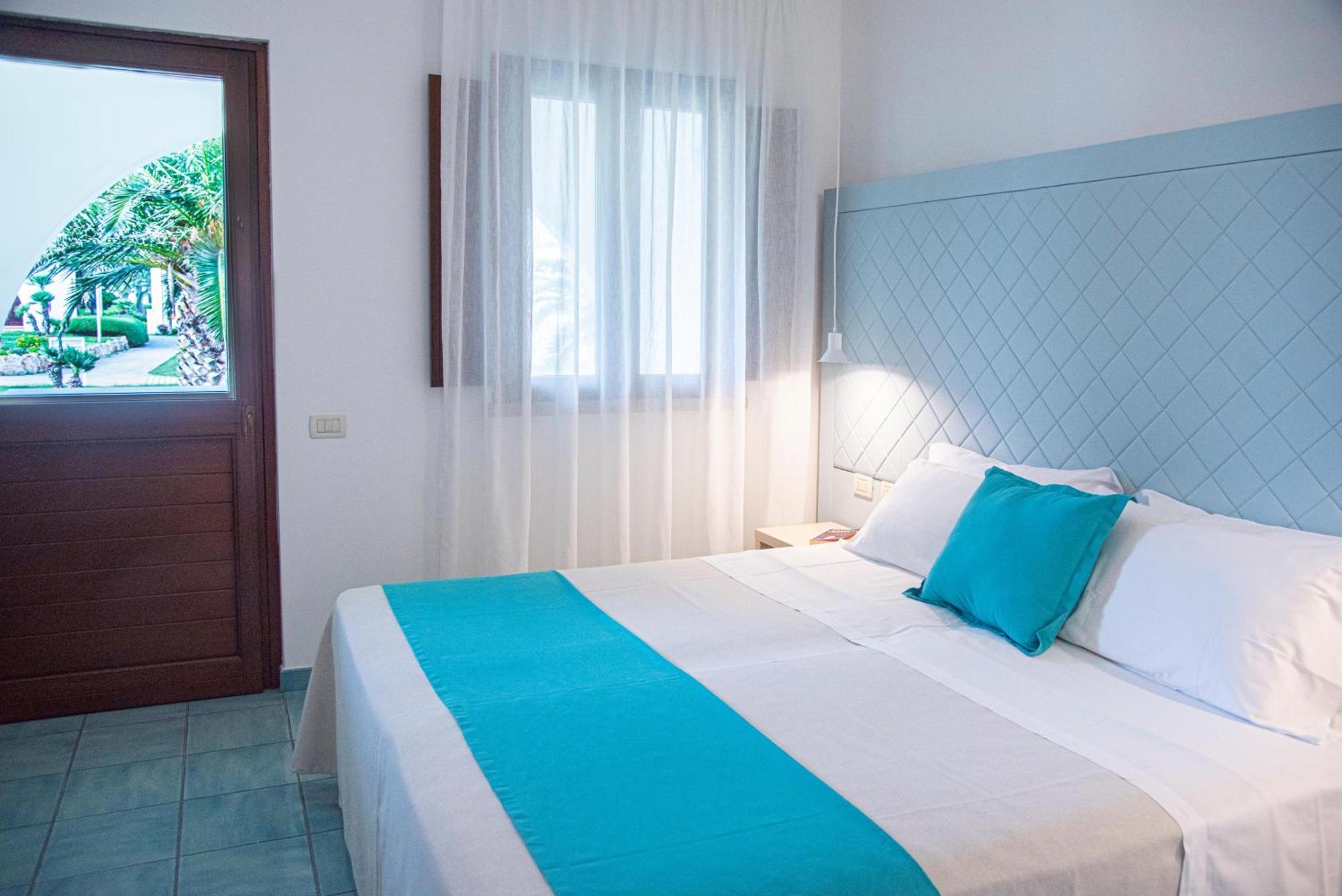 Pietrablu Resort & Spa - Cdshotels Полиньяно-а-Маре Экстерьер фото