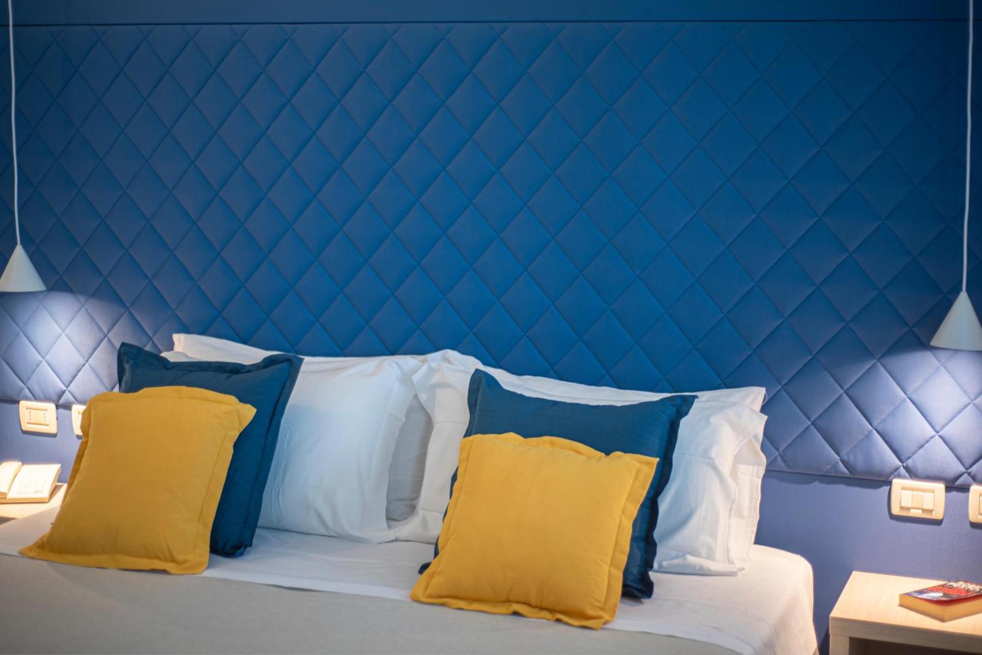 Pietrablu Resort & Spa - Cdshotels Полиньяно-а-Маре Экстерьер фото
