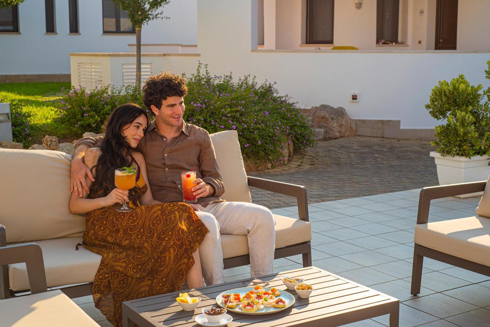 Pietrablu Resort & Spa - Cdshotels Полиньяно-а-Маре Экстерьер фото