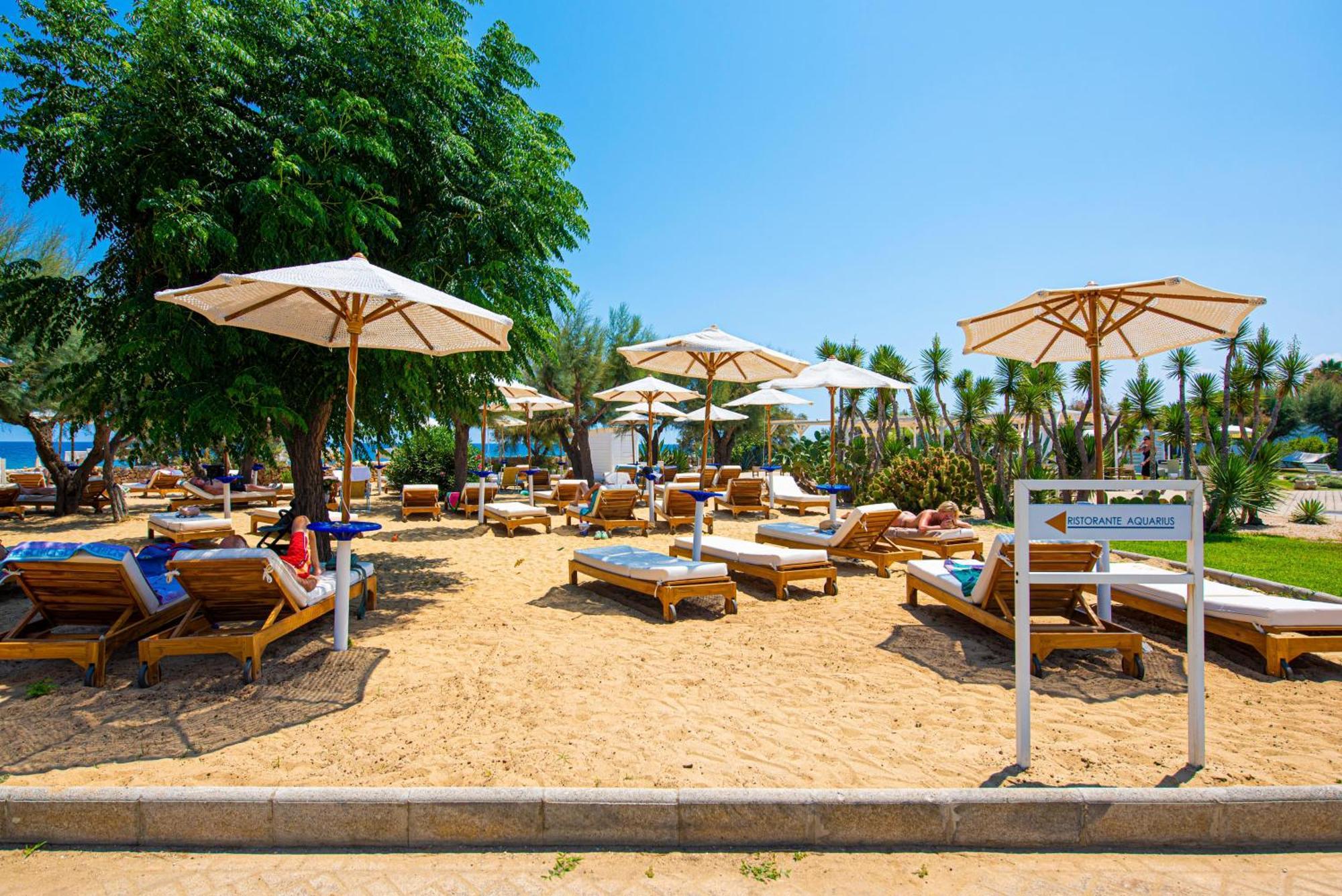 Pietrablu Resort & Spa - Cdshotels Полиньяно-а-Маре Экстерьер фото